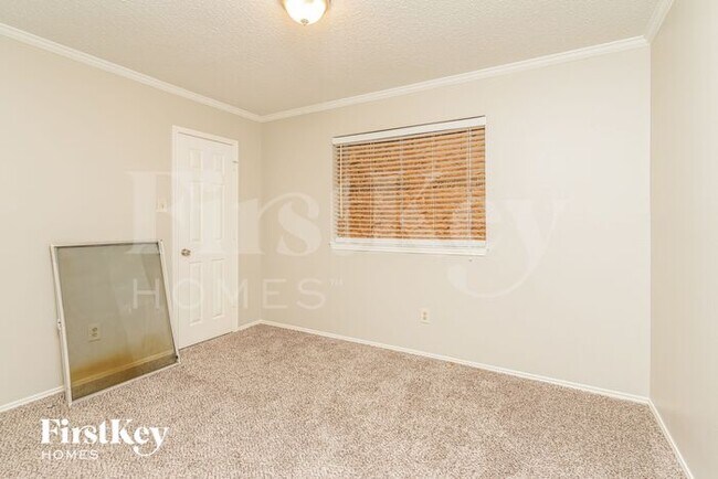 Building Photo - 7801 Park Ln