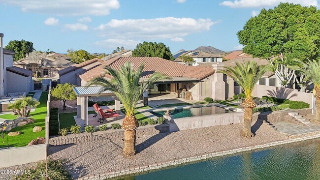 Building Photo - 6991 W Firebird Dr