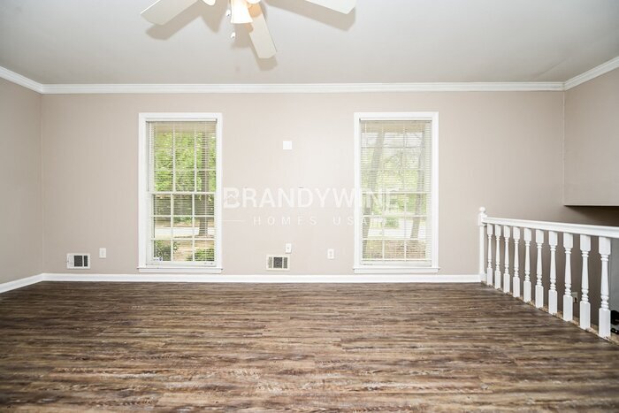 Building Photo - 5515 Scofield Rd