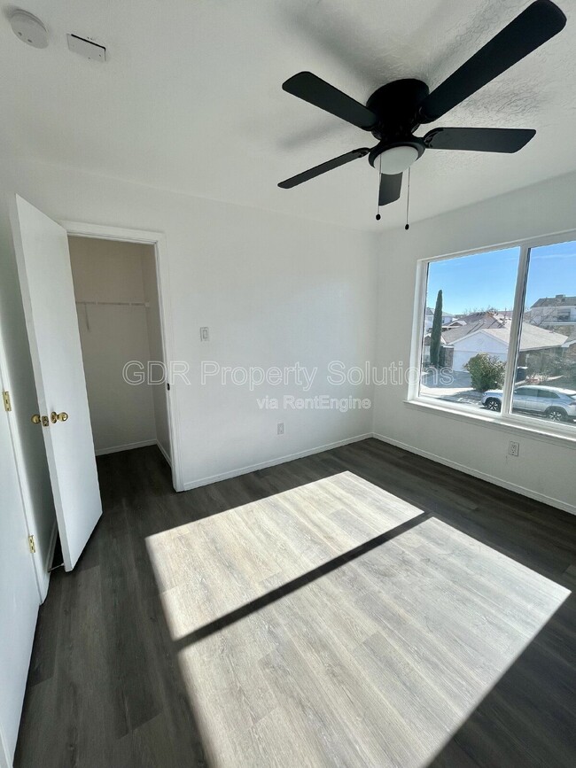 Building Photo - 8123 Waterbury Pl NW