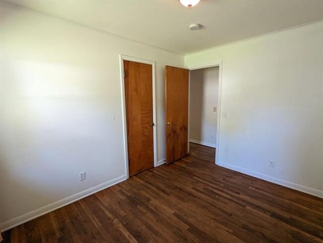 Building Photo - 4322 Doncaster Dr