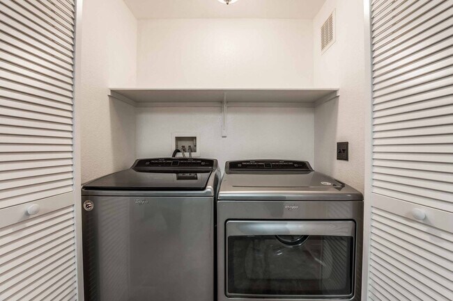 Building Photo - An eye-catching 2 Bedroom rental property ...