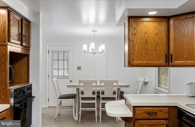 Building Photo - 163 Denny Ln