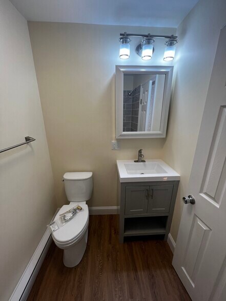 Building Photo - 892 Huntington Ave