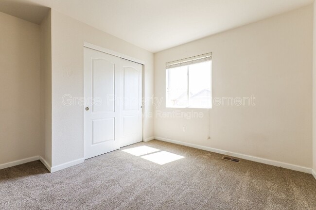 Building Photo - 9760 Memphis St