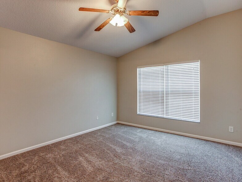 Building Photo - 12408 Tree Pointe Ct