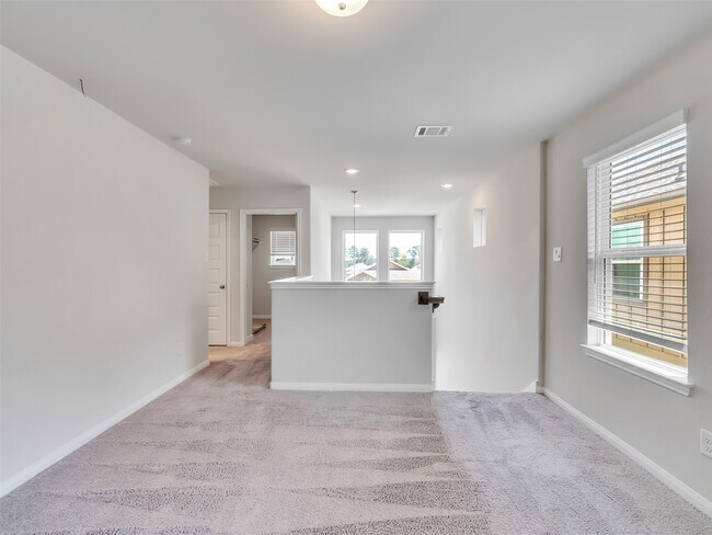 Building Photo - 7087 Silverleaf Oak St