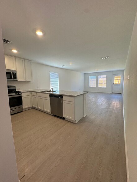 Building Photo - 3239 NW 147th Ter