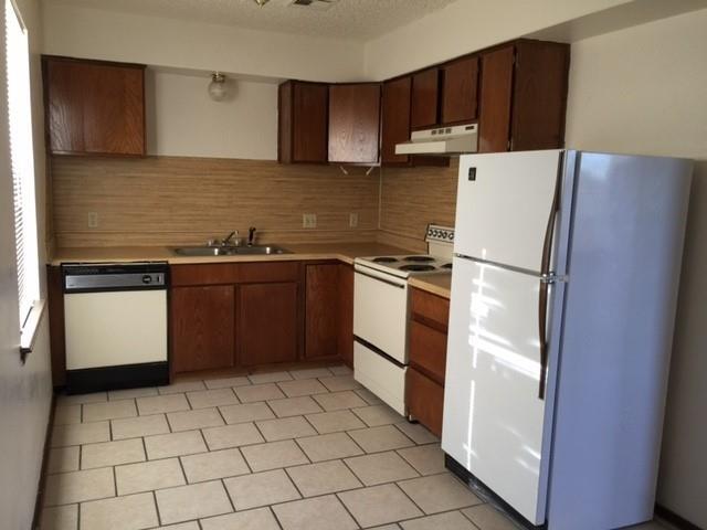 Building Photo - 309 Falcon Ct