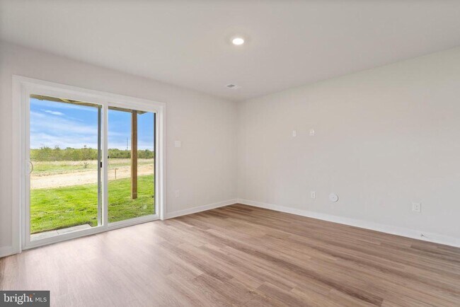Building Photo - 16628 Green Glade Dr