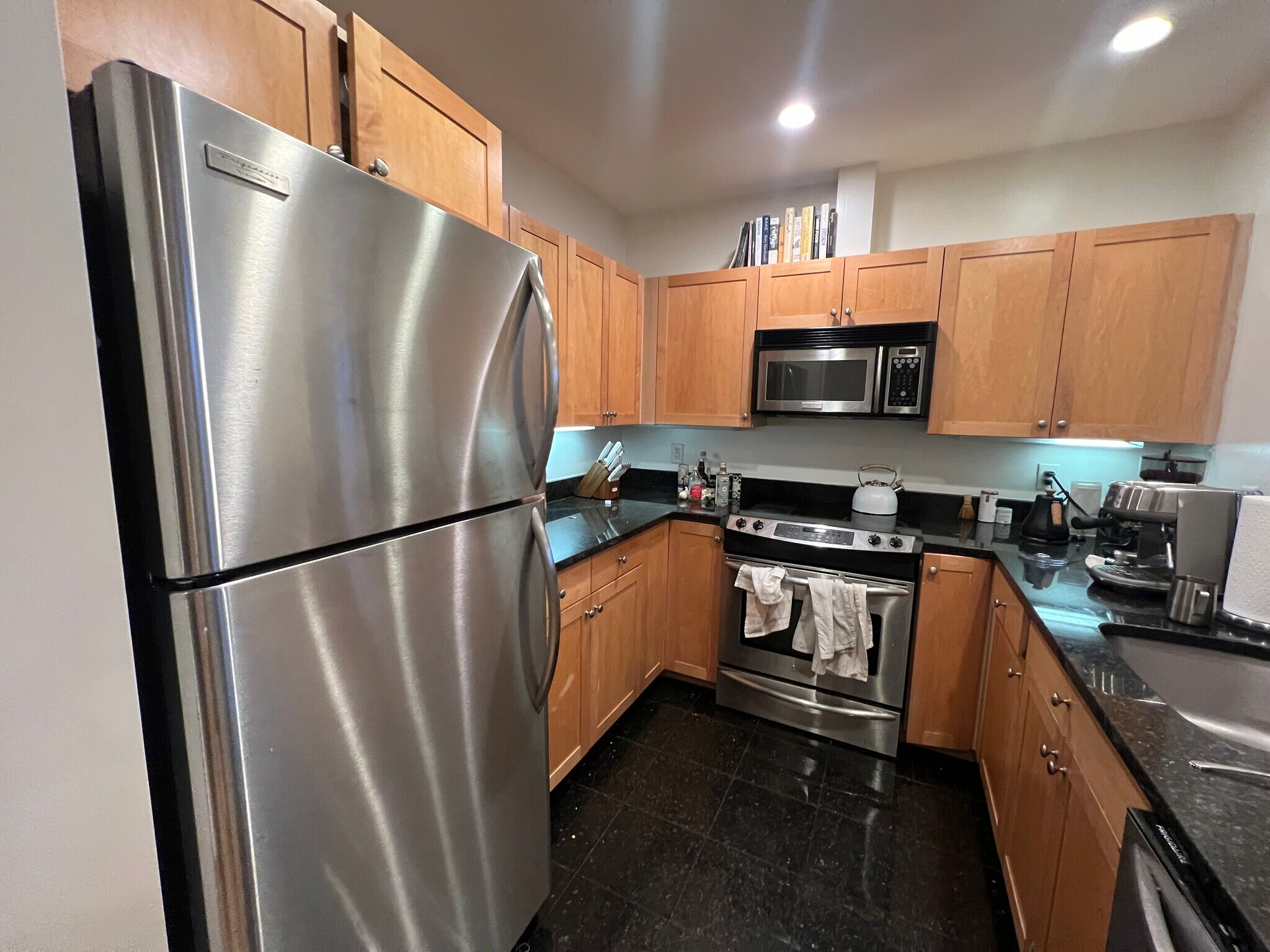 Building Photo - 450 Harrison Ave