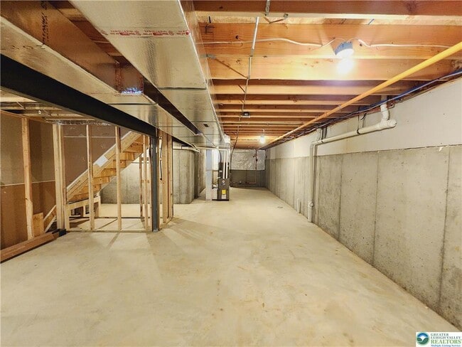 Building Photo - 422 Gray Feather Way