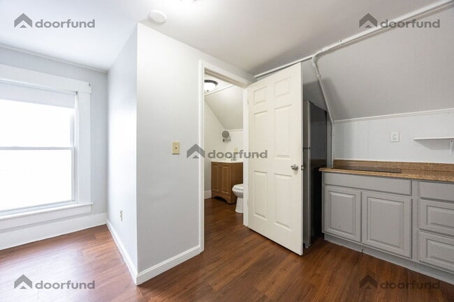 Building Photo - 123 Union Ave