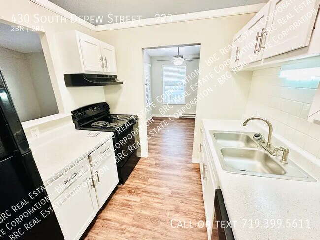 Building Photo - 430 S Depew St