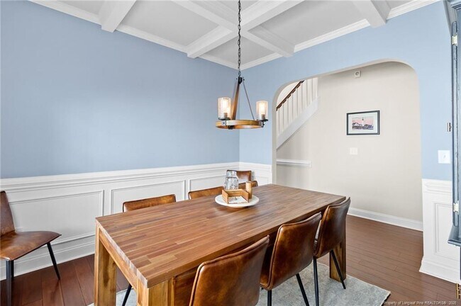 Building Photo - 597 Micahs Way N
