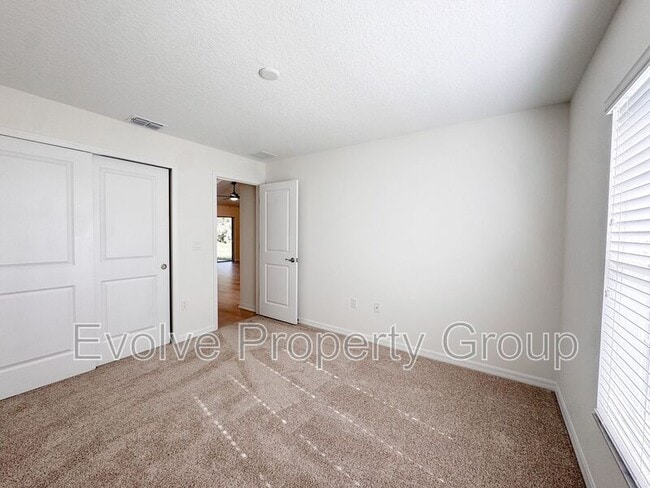 Building Photo - 6 Pickcane Ln