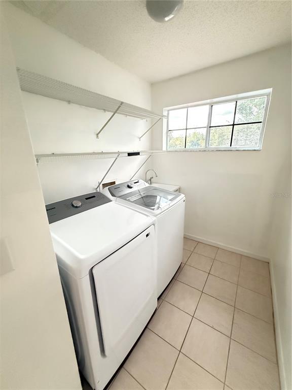 Building Photo - 27347 Coral Springs Dr