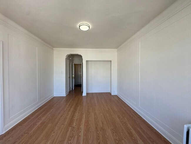 Building Photo - 536 Leavenworth St