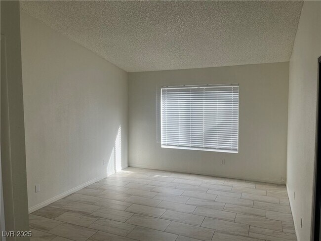 Building Photo - 368 Abbington St