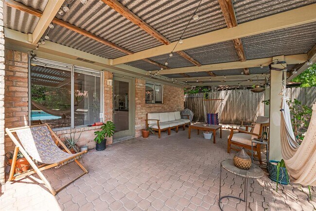 Building Photo - 8018 Zimmermann Dr
