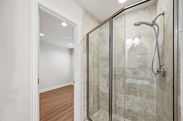 Building Photo - 1020 Pavillion St