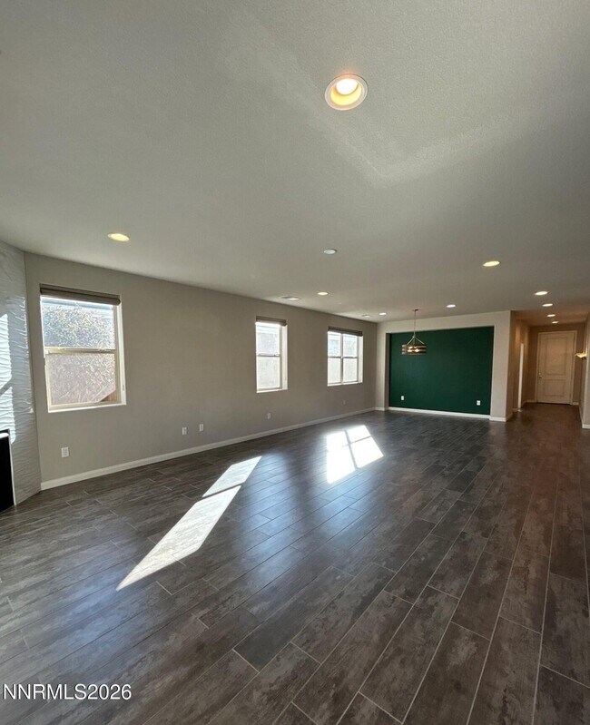 Building Photo - 774 Sweet Briar Ln