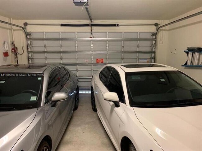 Building Photo - 6660 NW 105th Ct