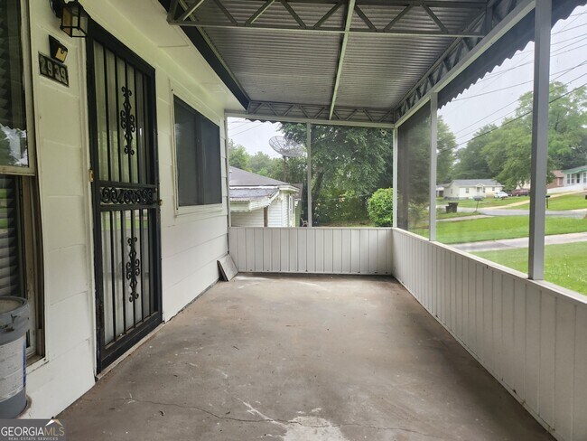 Building Photo - 2939 Gleason Ave