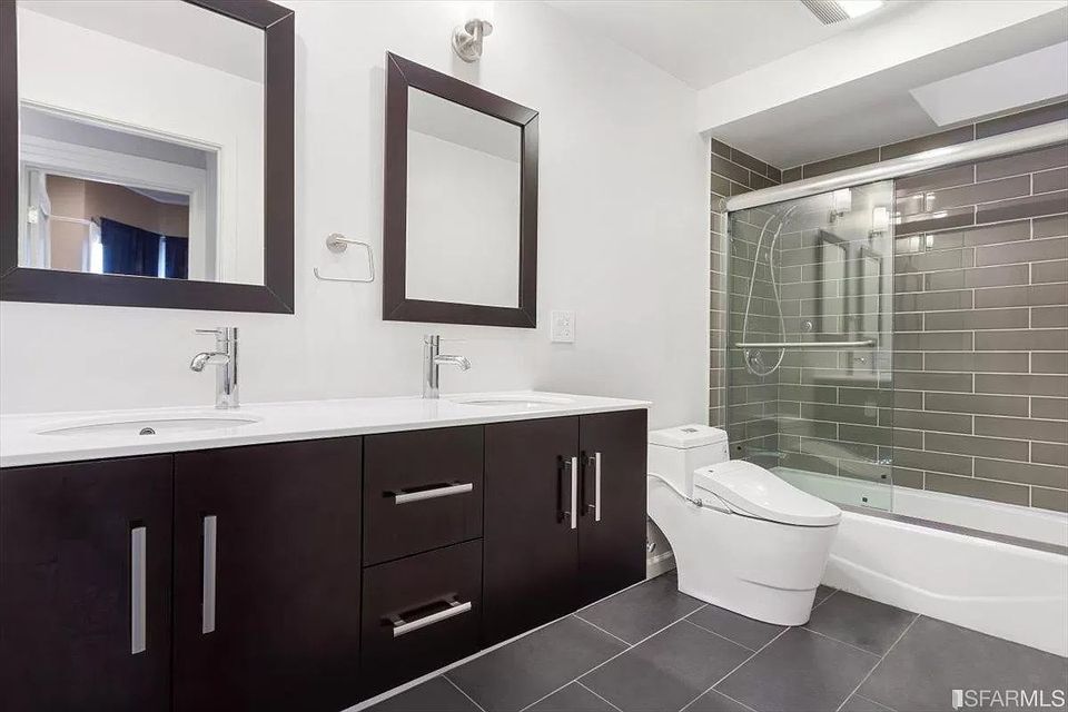 Bathroom - 30 Bernice St