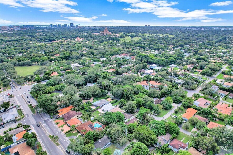 Building Photo - 5781 SW 25th St