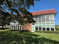 Building Photo - 31 Pine Arbor Ln