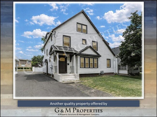 Building Photo - 1570 Mt Hope Ave