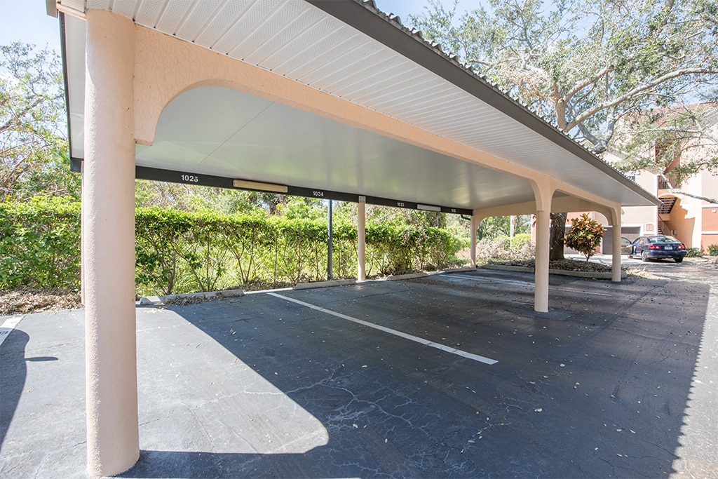 Building Photo - 4106 Central Sarasota Pky