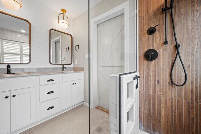 Building Photo - Stunning, Custom Single-Family Home!