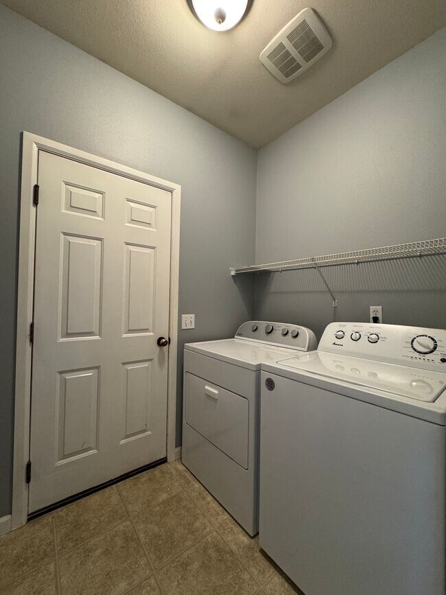 Building Photo - Rare Wheaton Ct Availability