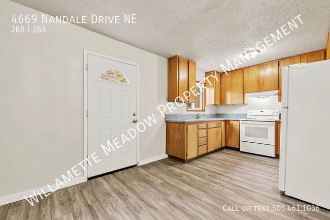 Building Photo - Newly Remodeled 2 Bedroom, 1.5 Bathroom Ap...