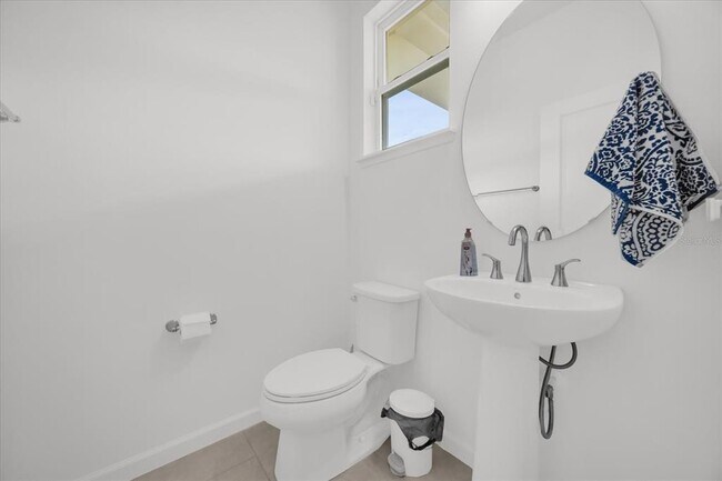 Building Photo - 2508 Cedar Rose St