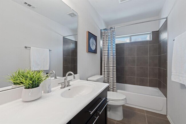 Building Photo - 6224 Aviara Dr