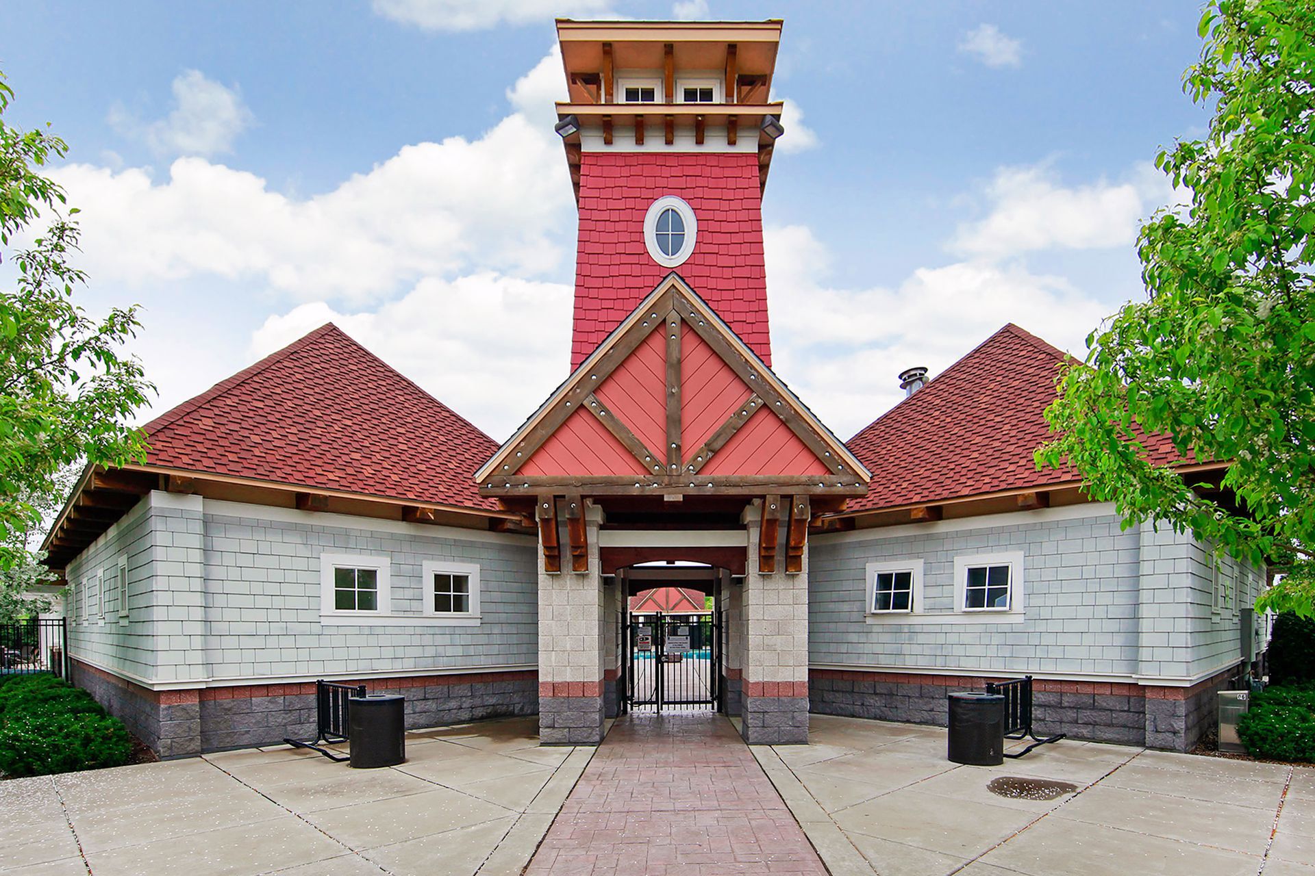 Building Photo - 10749 Falling Water Ln