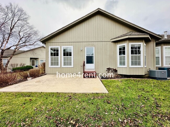 Building Photo - Maintenance Free! Main level Master, Finished Basement and Wood Floors in the Kitchen! *Brand New...