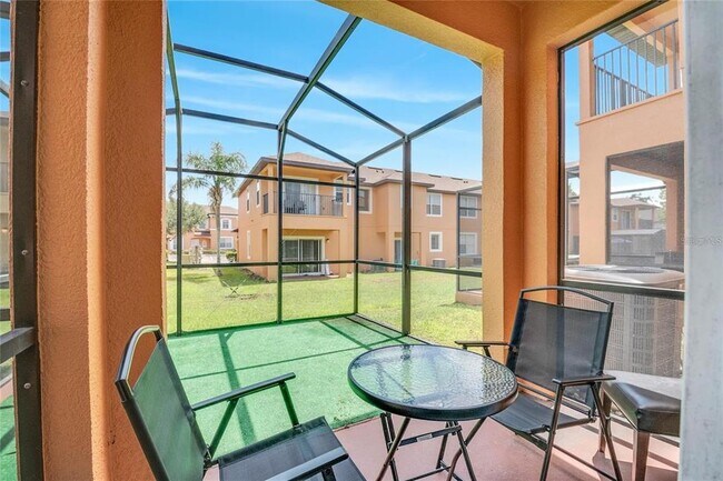 Building Photo - 2713 Bushman Dr