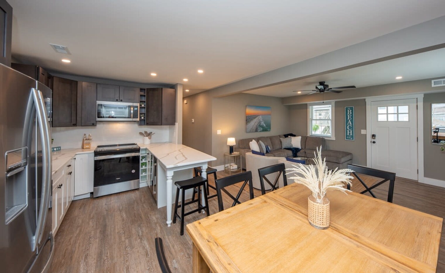 Building Photo - 1142 Simpson Ave