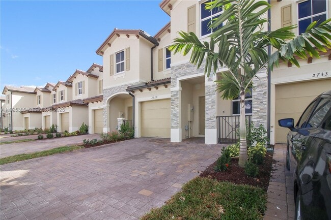 Building Photo - 2729 SE 25th Ave