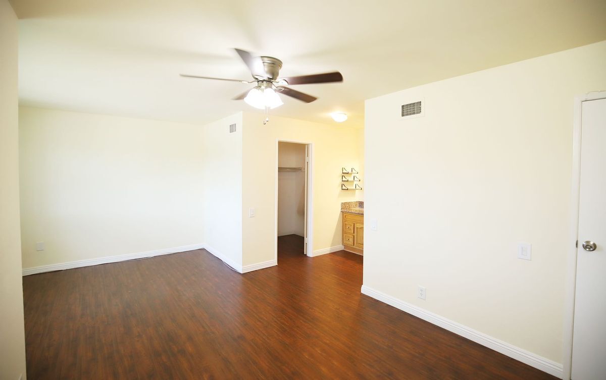 Building Photo - 16317 Sierra Ridge Way