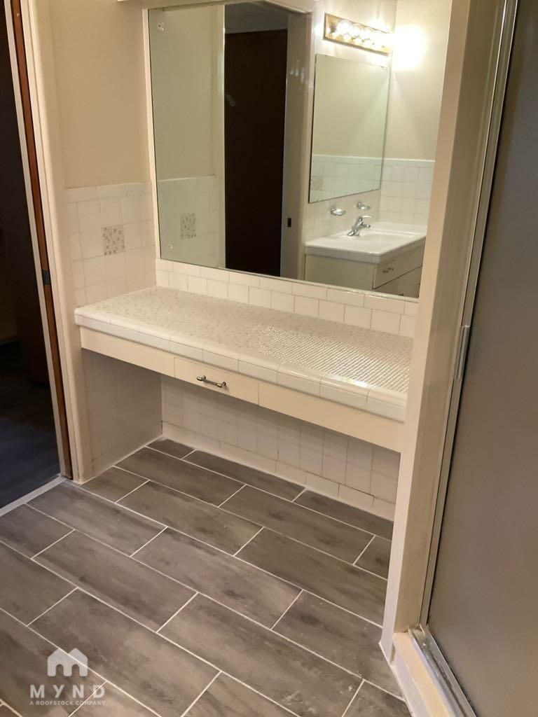 Building Photo - 7527 Quail Run Dr