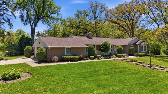 Building Photo - 29 Brookdale Ln