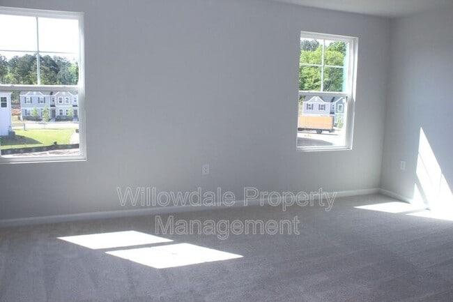 Building Photo - 2715 Chert Ln