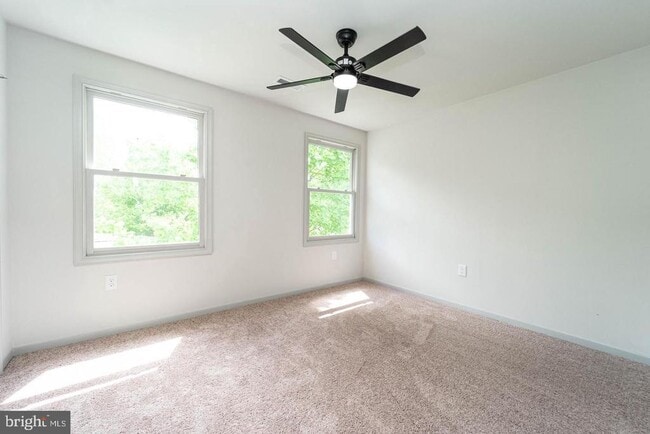 Building Photo - 5704 Broadwater Pkwy