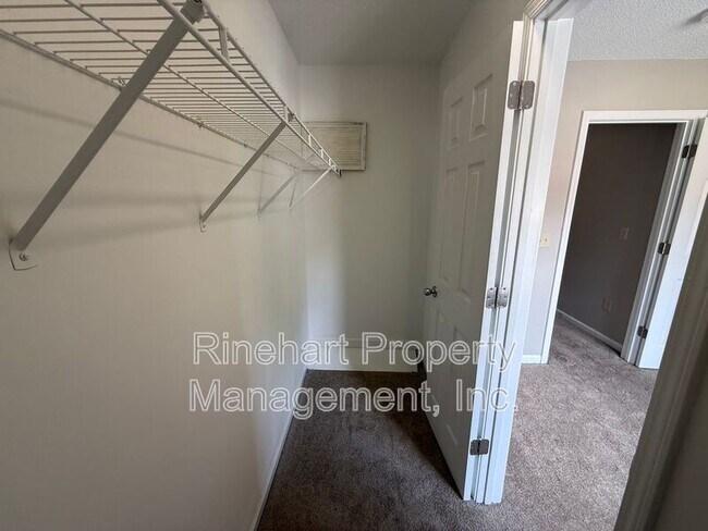 Building Photo - 760 Tavern Ct