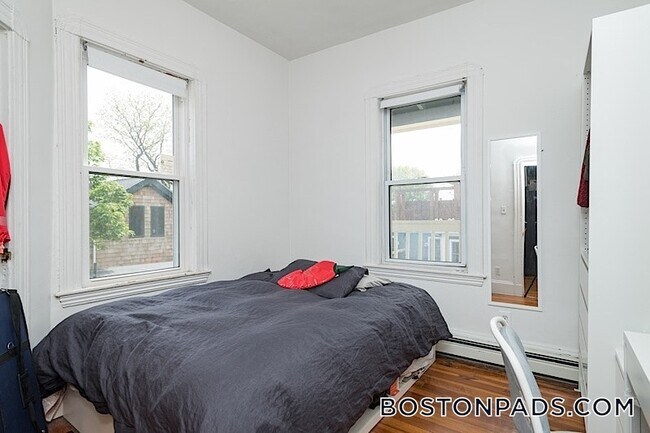 Building Photo - 220 Prospect St